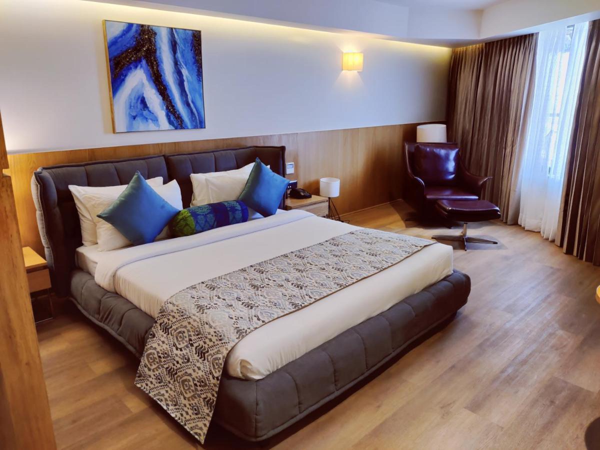 The Fern Residency, Jamnagar Hotel Buitenkant foto