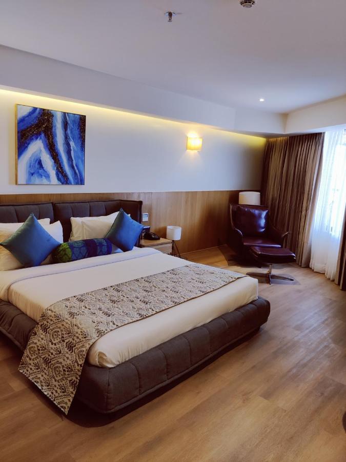 The Fern Residency, Jamnagar Hotel Buitenkant foto